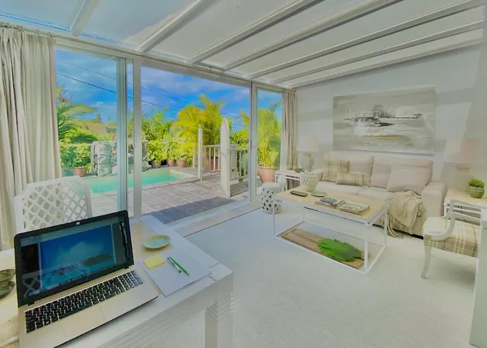 Casa Plumeria, A Private Paradise With Pool. Prázdninový dům La Orotava